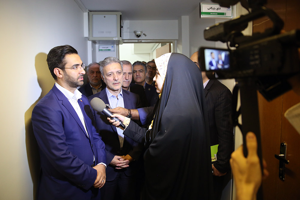 بازدید وزیر ارتباطات و فناوری اطلاعات از پارک علم و فناوری دانشگاه تهران