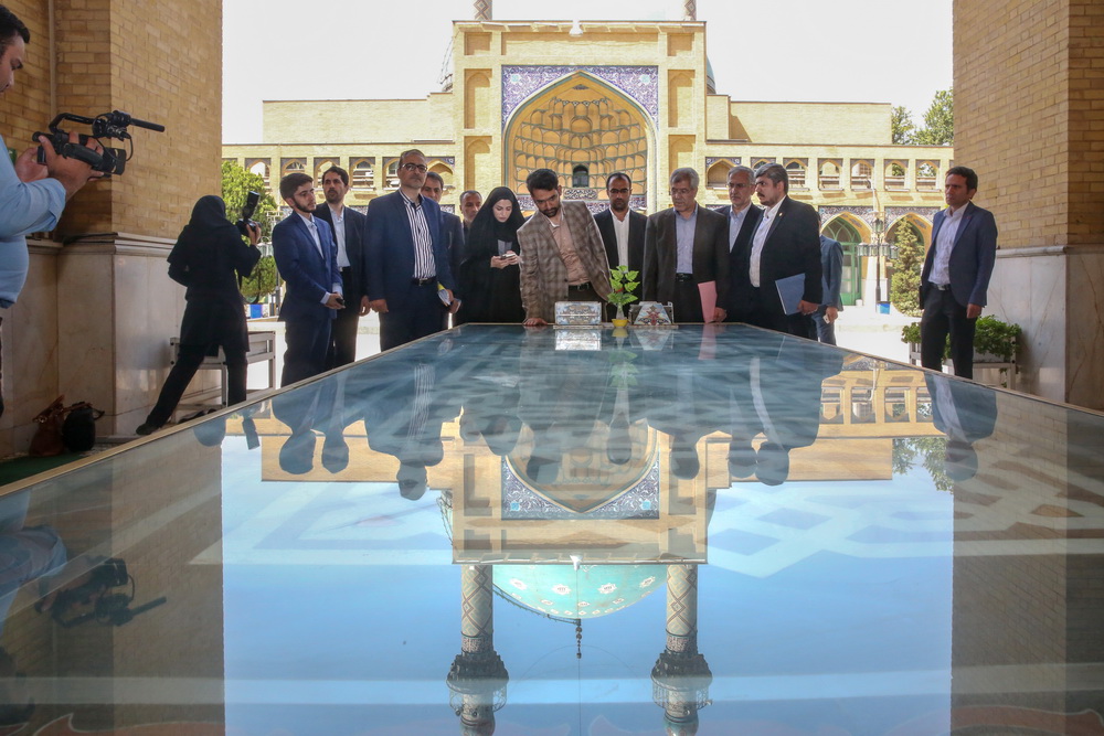 بازدید وزیر ارتباطات و فناوری اطلاعات از دانشگاه صنعتی شریف