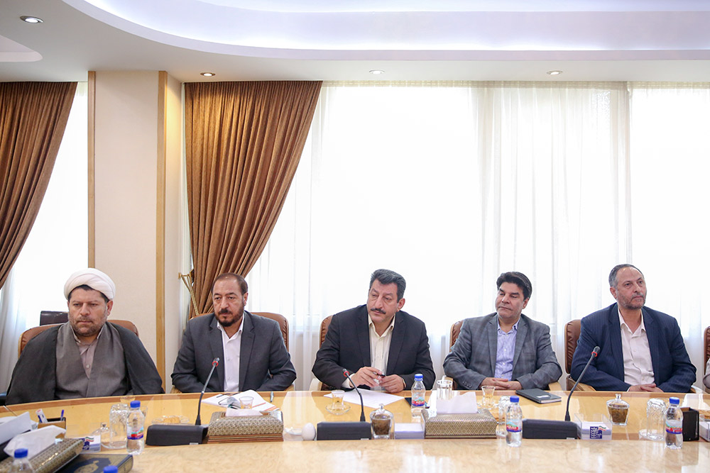 جلسه وزیر ارتباطات و فناوری اطلاعات با فرماندهان بسیج ستاد وزارت، سازمان ها و شرکت های تابعه