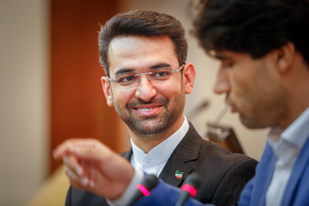 دومین همایش ملی جوانان و قانون گذاری با حضور وزیر ارتباطات و فناوری اطلاعات