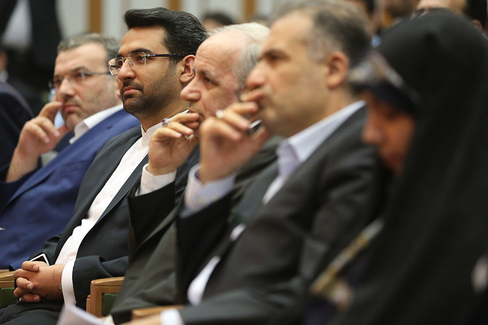 دومین همایش ملی جوانان و قانون گذاری با حضور وزیر ارتباطات و فناوری اطلاعات