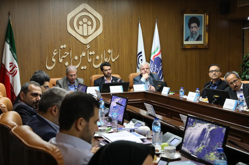 بازدید از دستاوردهای حوزه فناوری اطلاعات سازمان تامین اجتماعی 12