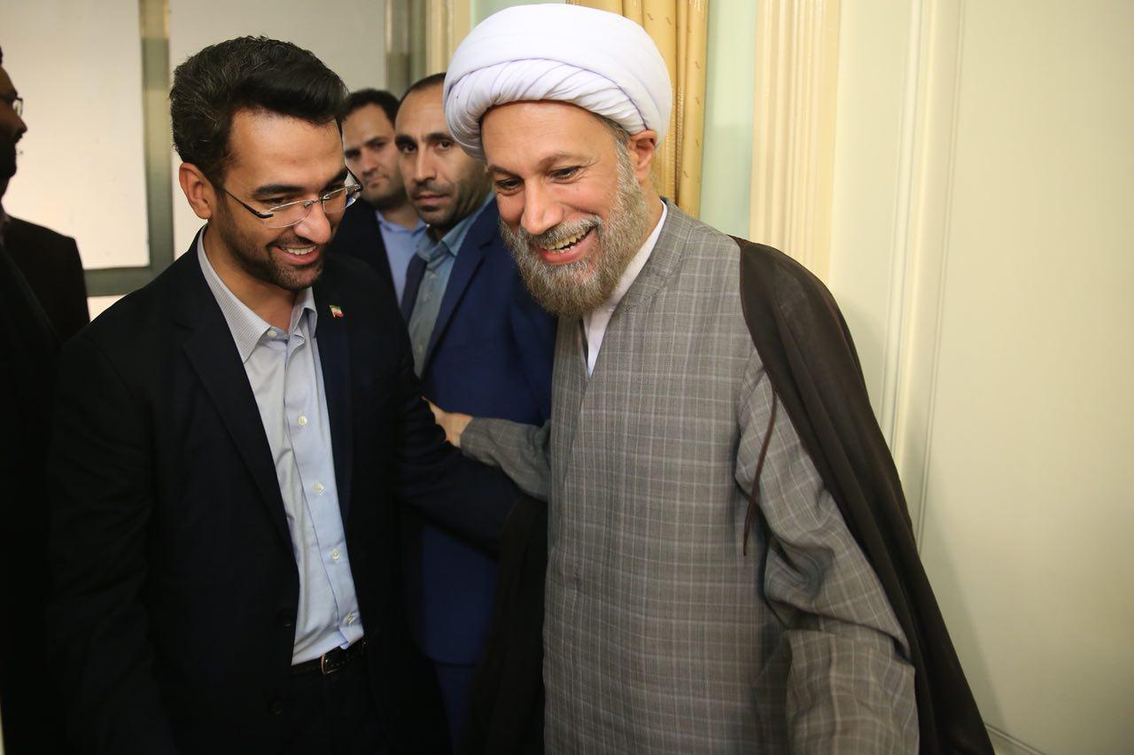 روز اول سفر وزیر ارتباطات و فناوری اطلاعات به استان فارس