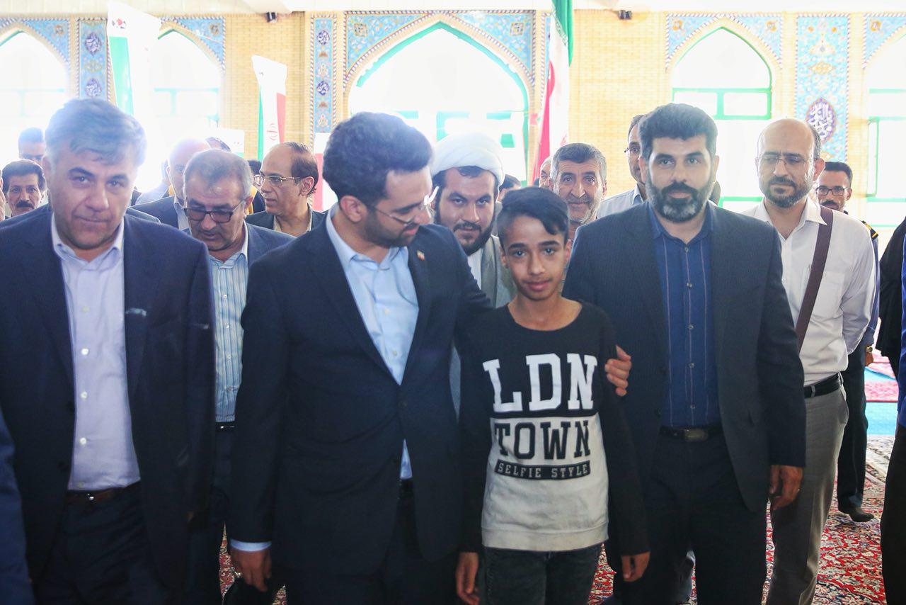 روز اول سفر وزیر ارتباطات و فناوری اطلاعات به استان فارس
