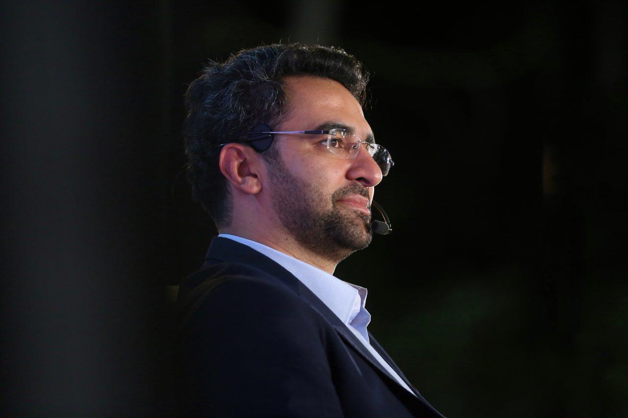 روز اول سفر وزیر ارتباطات و فناوری اطلاعات به استان فارس
