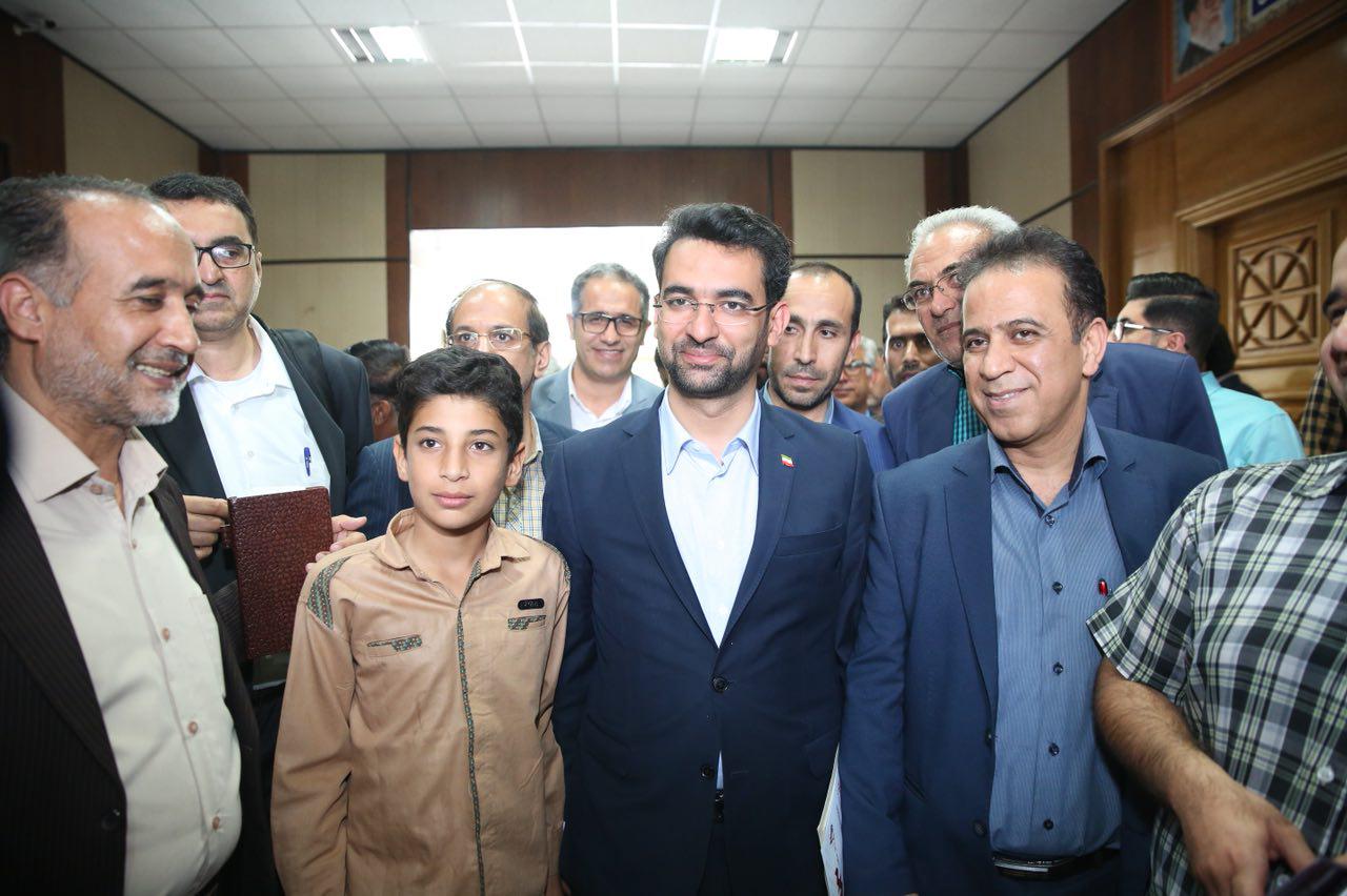 روز دوم سفر وزیر ارتباطات و فناوری اطلاعات به استان فارس