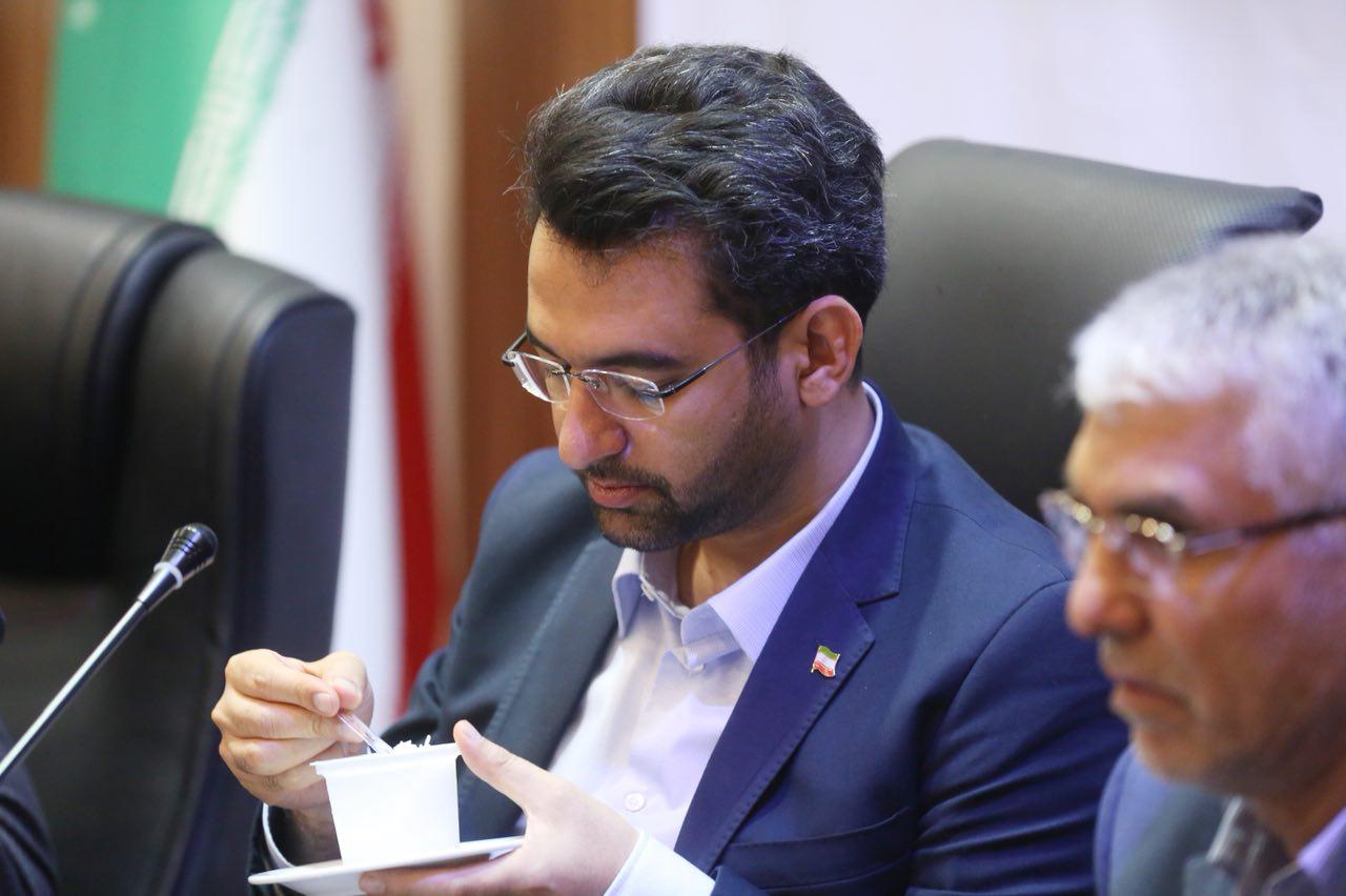 روز دوم سفر وزیر ارتباطات و فناوری اطلاعات به استان فارس