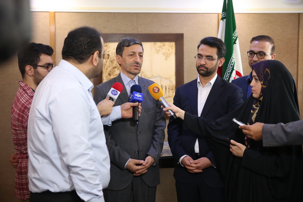 امضای تفاهم نامه میان وزیر ارتباطات و فناوری اطلاعات و رییس کمیته امداد امام خمینی (ره)