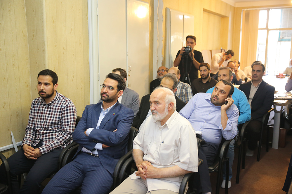 حضور وزیر ارتباطات و فناوری اطلاعات در موسسه دیده بان شفافیت و عدالت