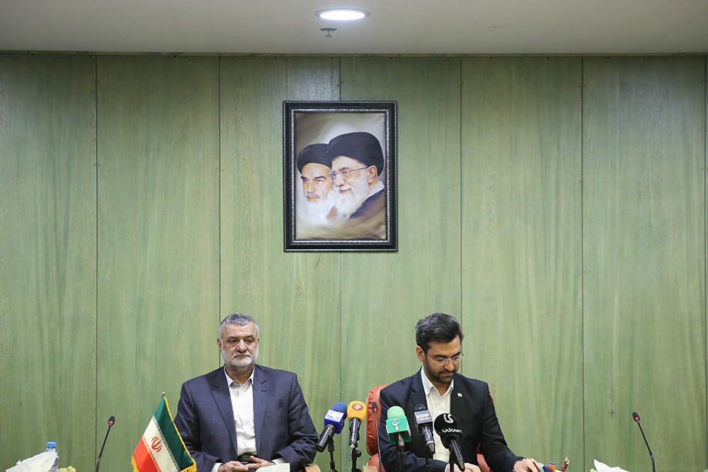 امضای تفاهم نامه میان وزیر ارتباطات و فناوری اطلاعات و وزیر جهاد کشاورزی