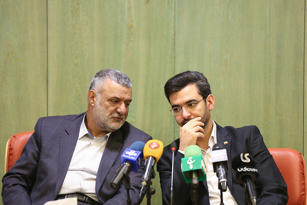امضای تفاهم نامه میان وزیر ارتباطات و فناوری اطلاعات و وزیر جهاد کشاورزی