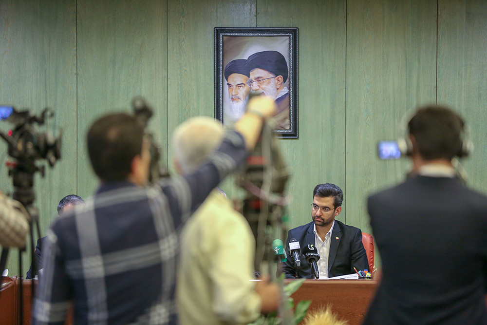 امضای تفاهم نامه میان وزیر ارتباطات و فناوری اطلاعات و وزیر جهاد کشاورزی