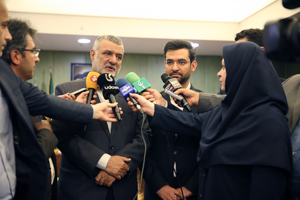 امضای تفاهم نامه میان وزیر ارتباطات و فناوری اطلاعات و وزیر جهاد کشاورزی