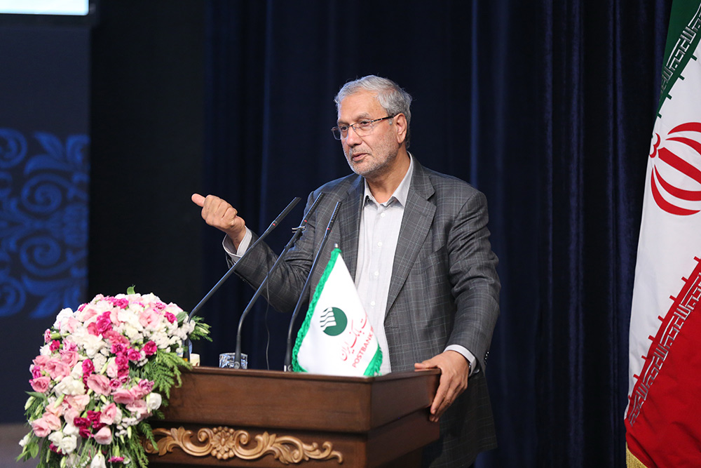 همایش سراسری مدیران پست بانک با حضور وزرای ارتباطات و رفاه