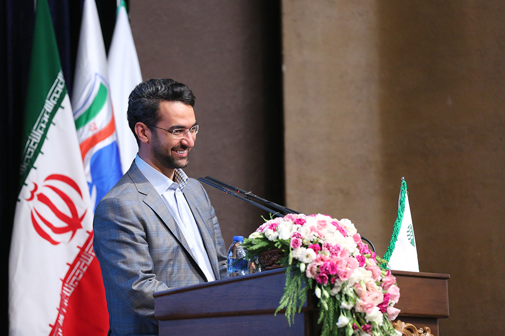 همایش سراسری مدیران پست بانک با حضور وزرای ارتباطات و رفاه