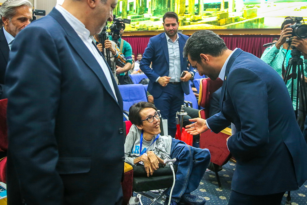 شروع به کار نمایشگاه الکامپ با حضور وزیر ارتباطات و فناوری اطلاعات
