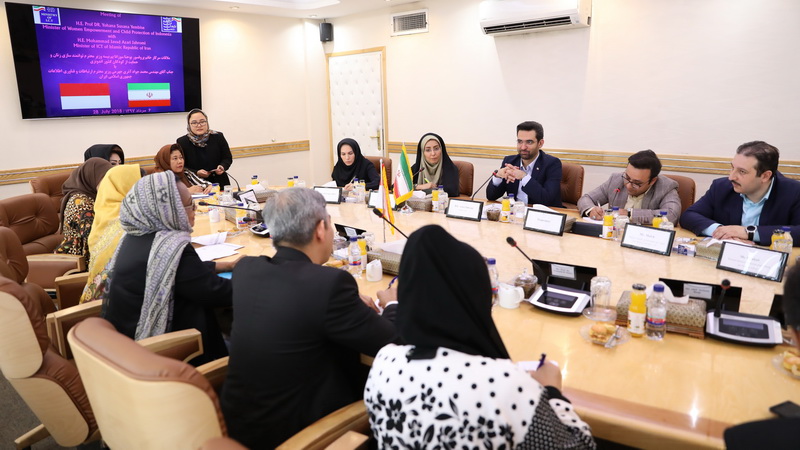 دیدار وزیر توانمندسازی زنان و حمایت از کودکان اندونزی با وزیر ارتباطات ایران
