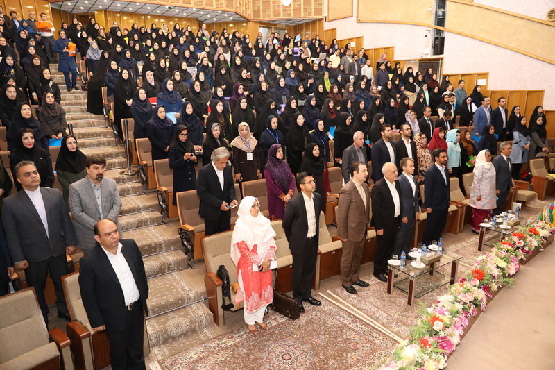 نقش ارتباطات و فناوری اطلاعات در توانمندسازی زنان