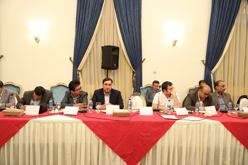 نشست هم اندیشی با سرمایه گذاران جسور کشور