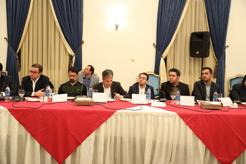 نشست هم اندیشی با سرمایه گذاران جسور کشور