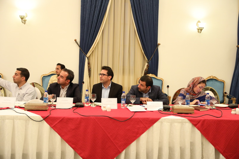 نشست هم اندیشی با سرمایه گذاران جسور کشور