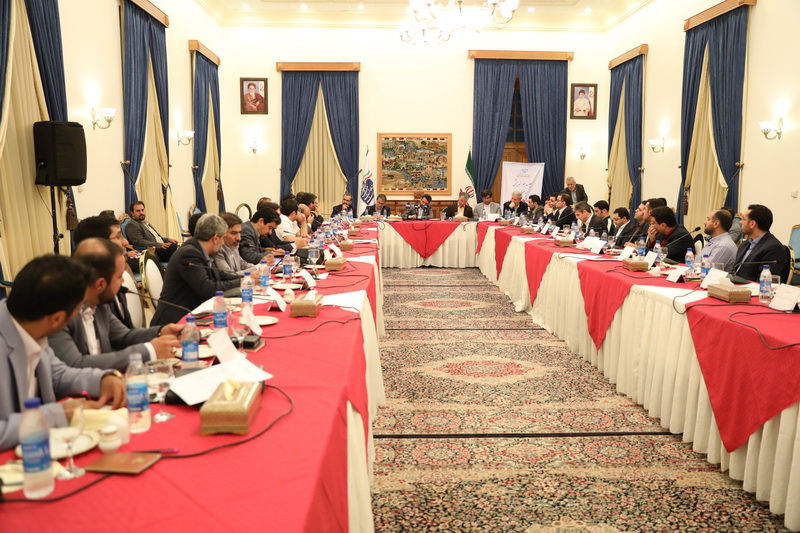 نشست هم اندیشی با سرمایه گذاران جسور کشور
