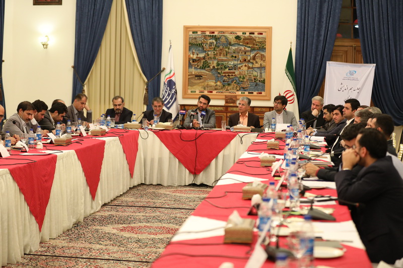 نشست هم اندیشی با سرمایه گذاران جسور کشور
