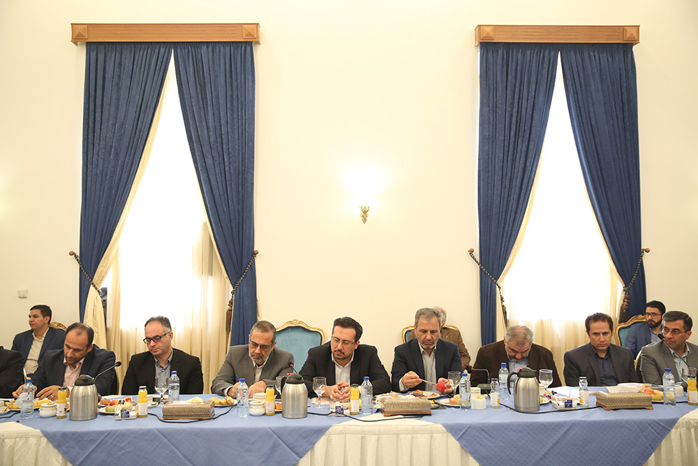 چهارمین نشست اعضاء مدیران کل دفاتر و حوزه های وزارتی و حوزه ریاست سازمانها