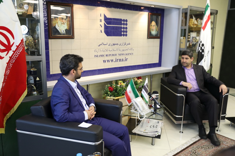 بازدید وزیر ارتباطات و فناوری اطلاعات از خبرگزاری ایرنا به مناسبت روز خبرنگار