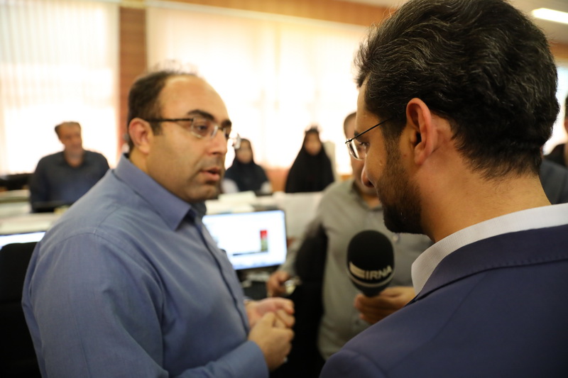 بازدید وزیر ارتباطات و فناوری اطلاعات از خبرگزاری ایرنا به مناسبت روز خبرنگار