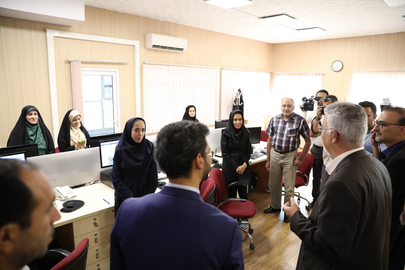 بازدید وزیر ارتباطات و فناوری اطلاعات از خبرگزاری ایرنا به مناسبت روز خبرنگار