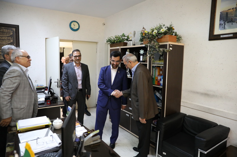 دیدار وزیر ارتباطات با همکاران روابط عمومی به مناسبت روز خبرنگار
