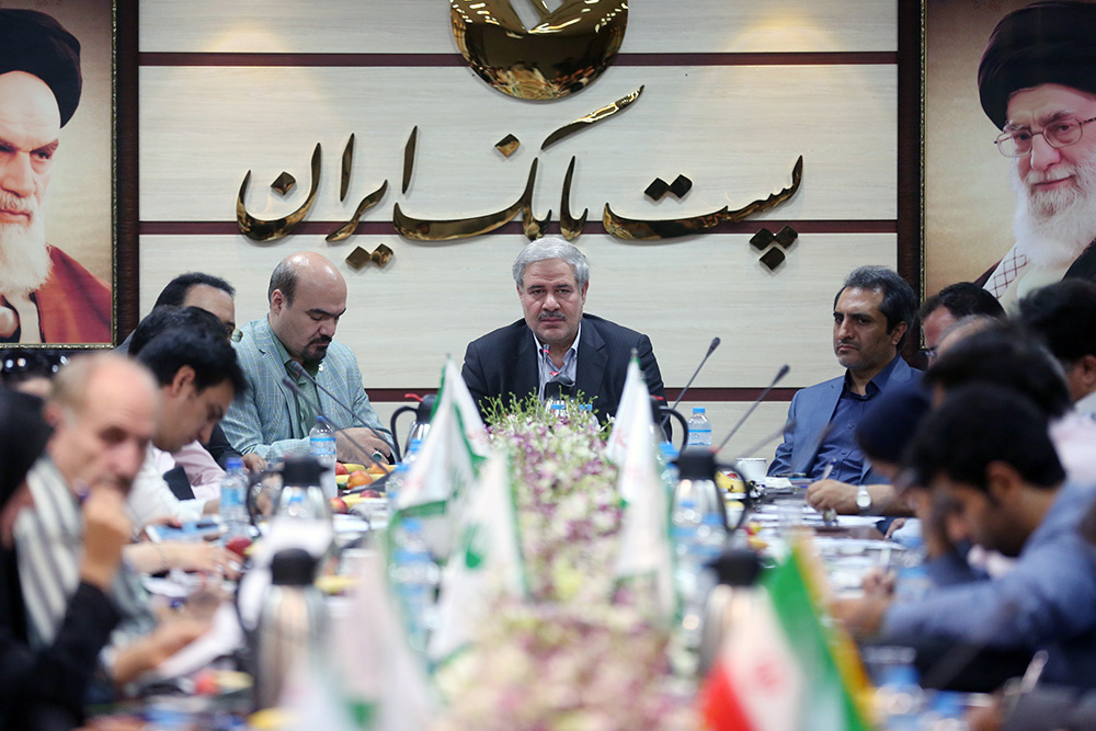 نشست خبری مدیر عامل پست بانک ایران در روز خبرنگار