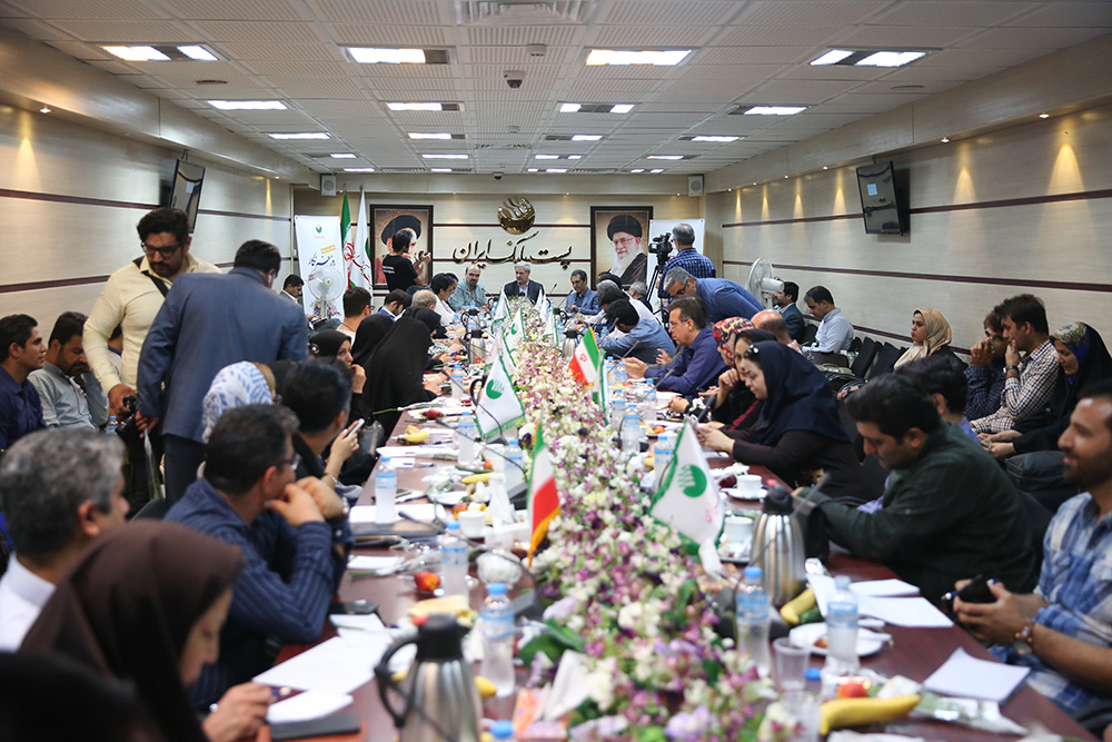 نشست خبری مدیر عامل پست بانک ایران در روز خبرنگار