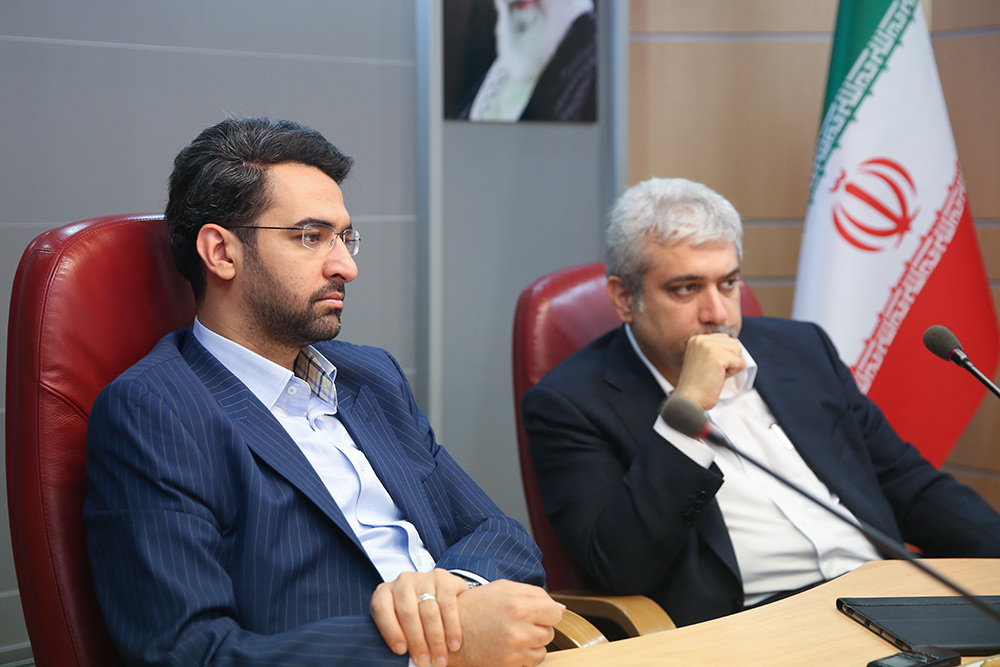 نشست بررسی وضعیت فناوری نانو در ایران