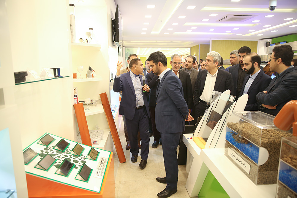 نشست بررسی وضعیت فناوری نانو در ایران