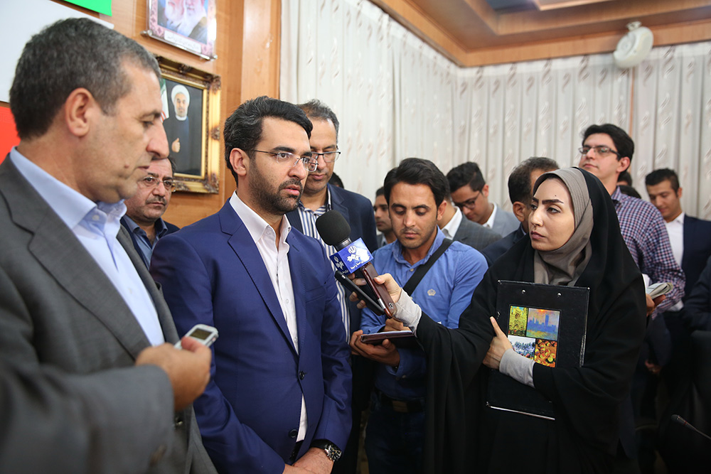 سفر وزیر ارتباطات و فناوری اطلاعات به استان بوشهر