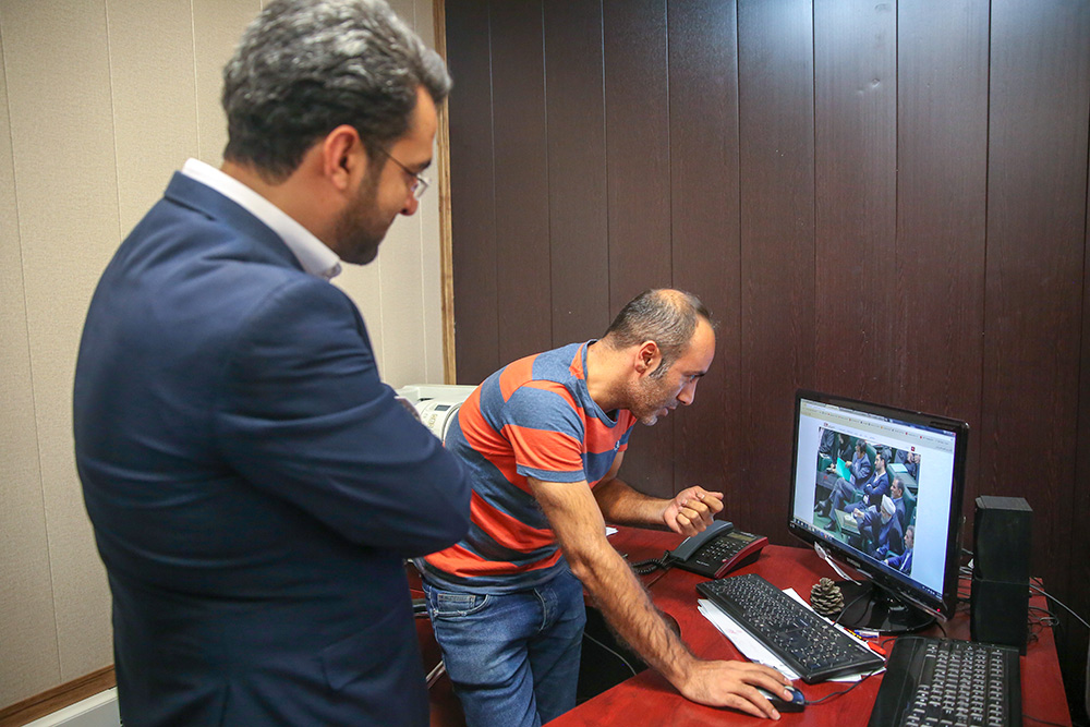 بازدید وزیر ارتباطات و فناوری اطلاعات از روزنامه ایران