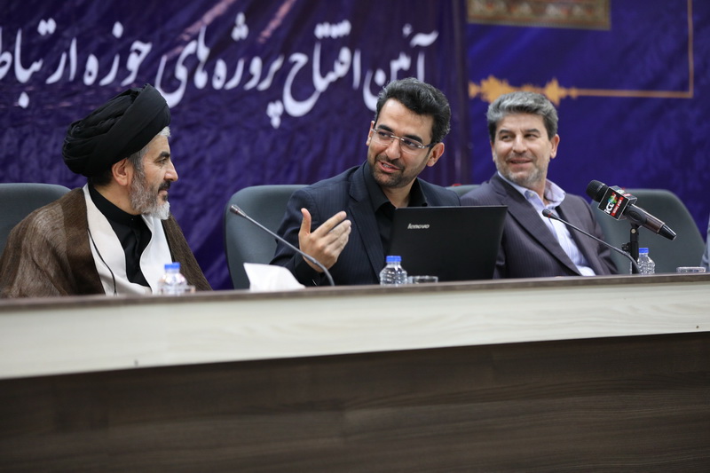 دومین روز از سفر وزیر ارتباطات به استان آذربایجان غربی