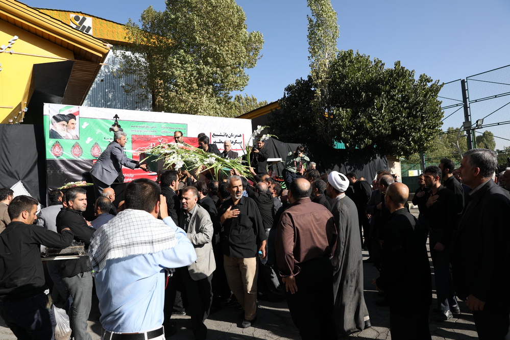 گردهم آیی عاشوراییان وزارت و سازمانها و شرکتهای وابسته و تشییع پیکرهای مطهر شهدای گمنام