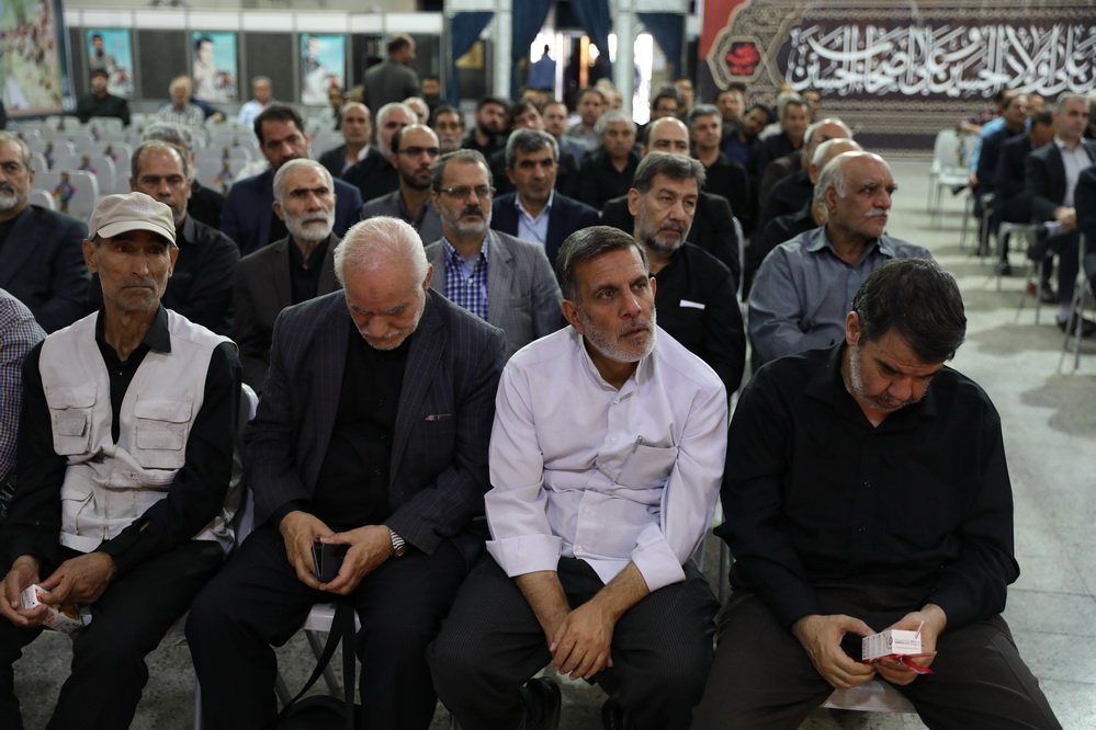 دومین مراسم غبارروبی مزار شهدای وزارت ارتباطات وشرکت هاوسازمانهای تابع