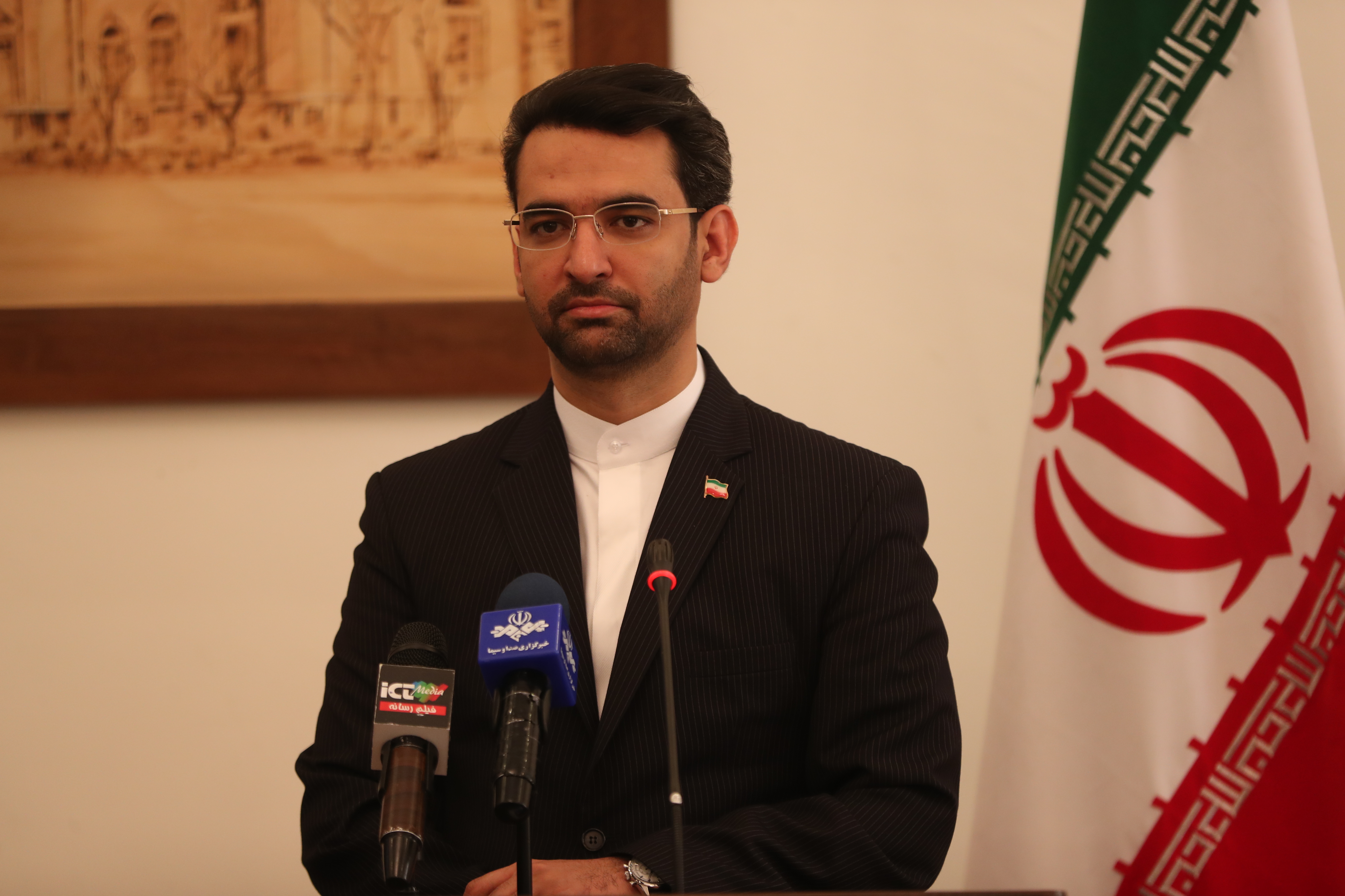 وزیر ارتباطات