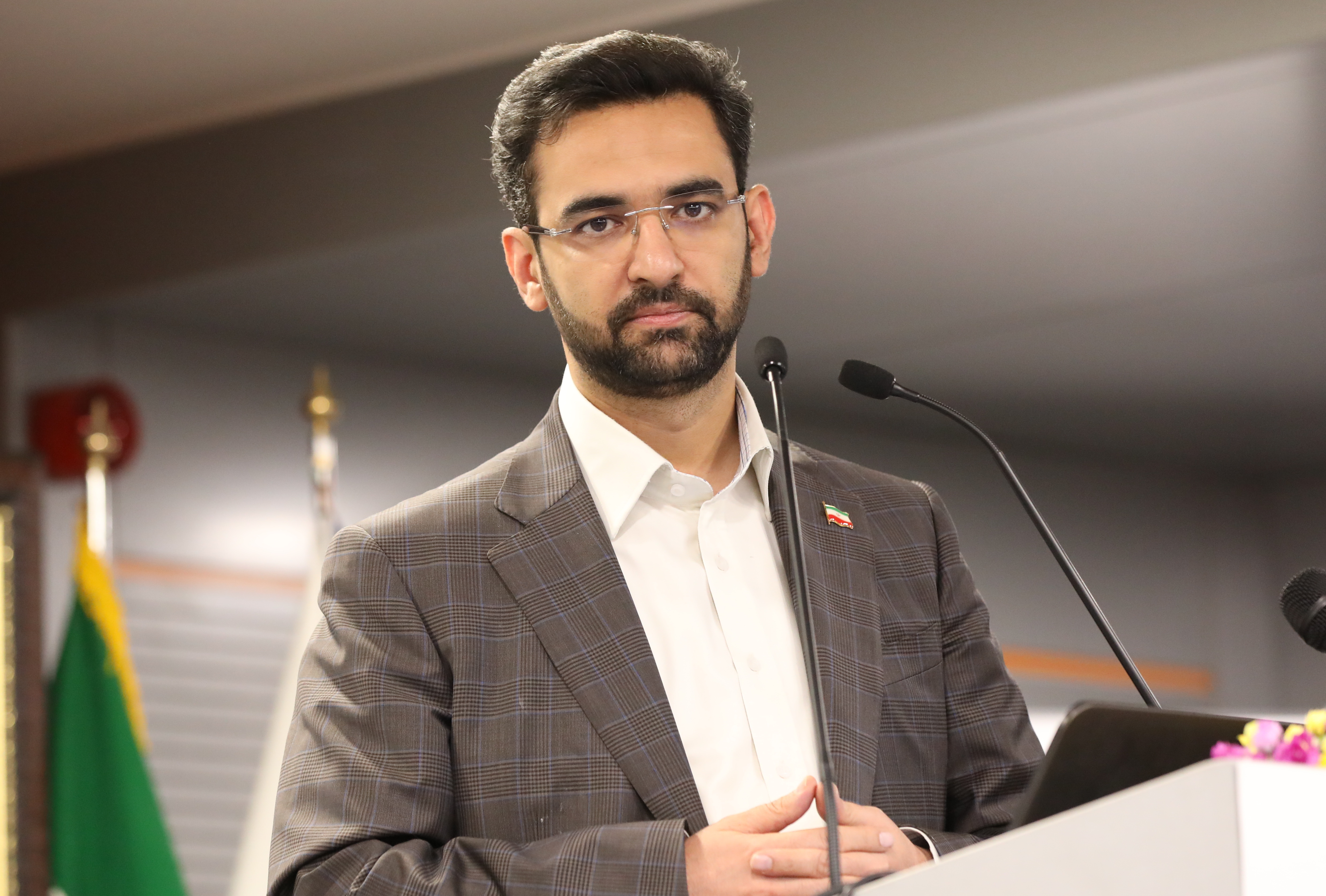 وزیر ارتباطات