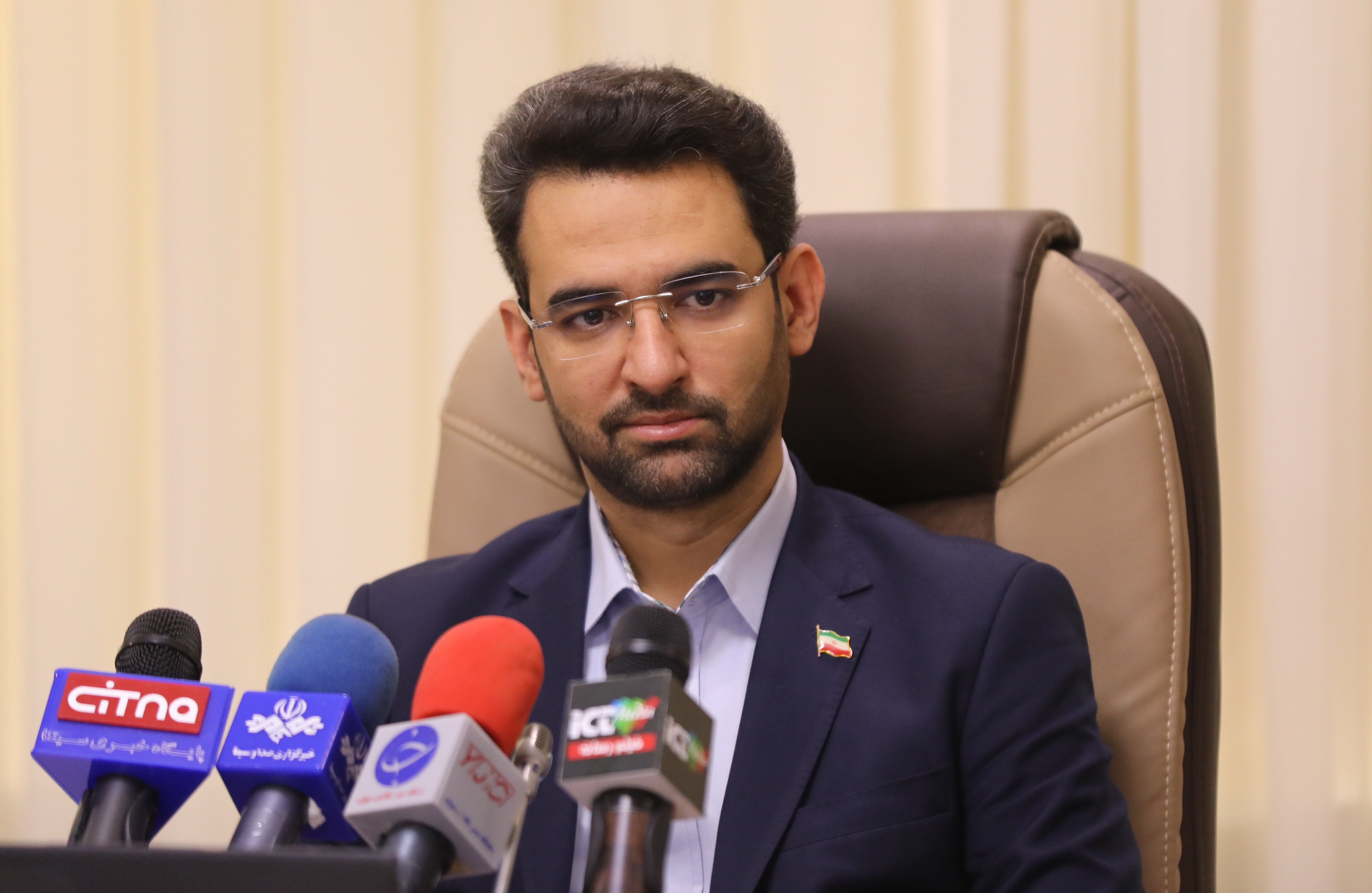 وزیر ارتباطات