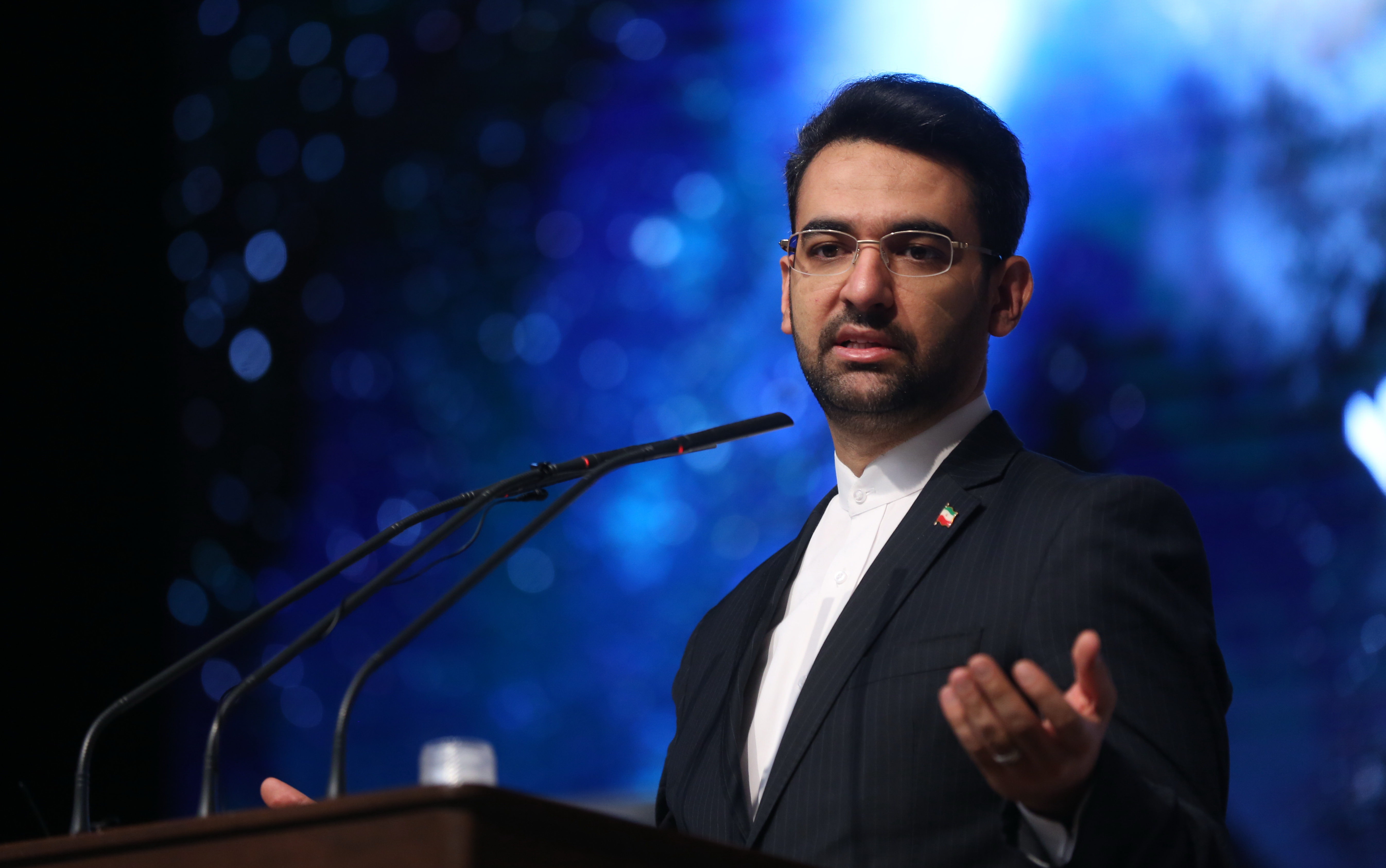 وزیر ارتباطات