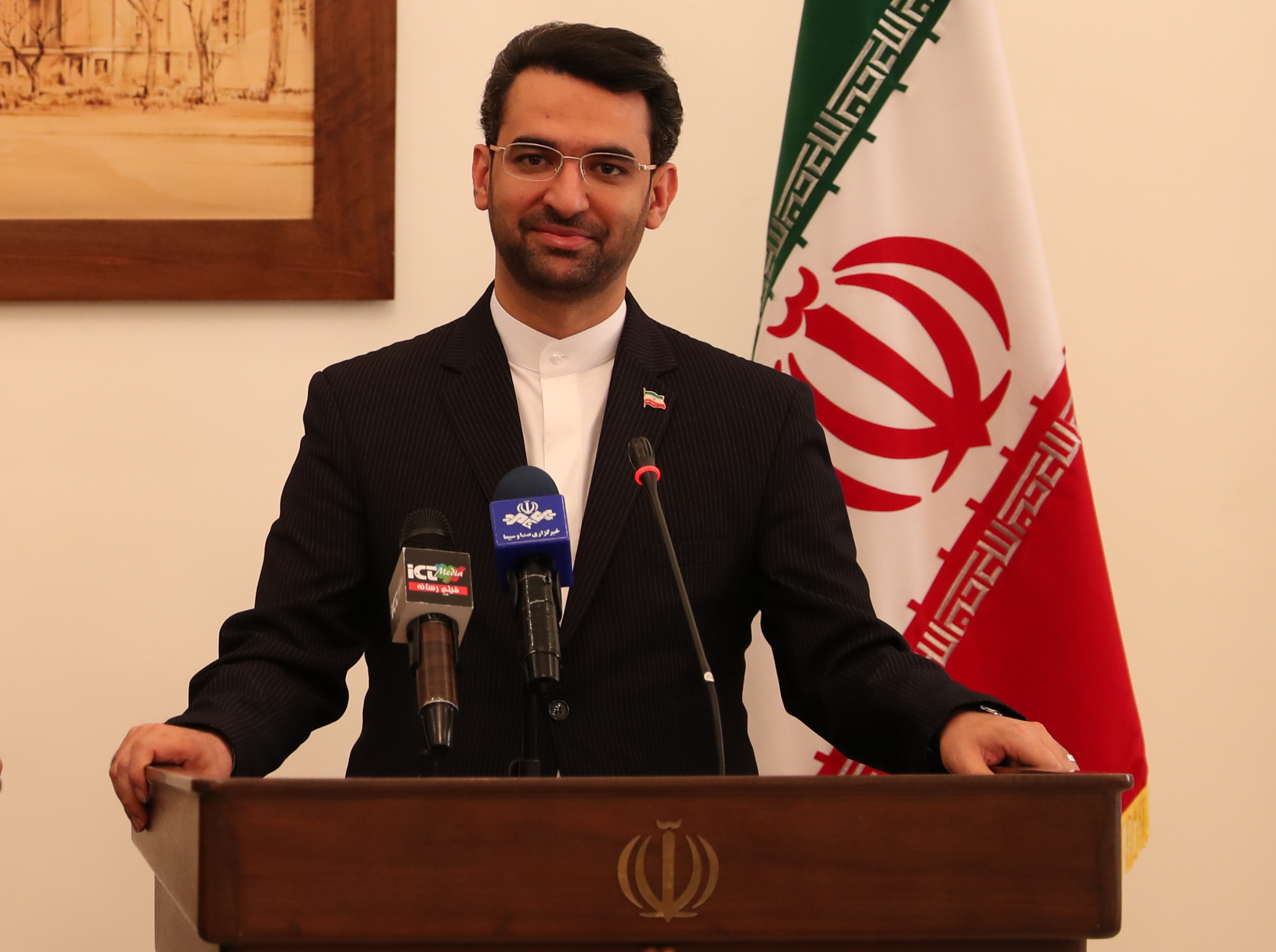 وزیر ارتباطات