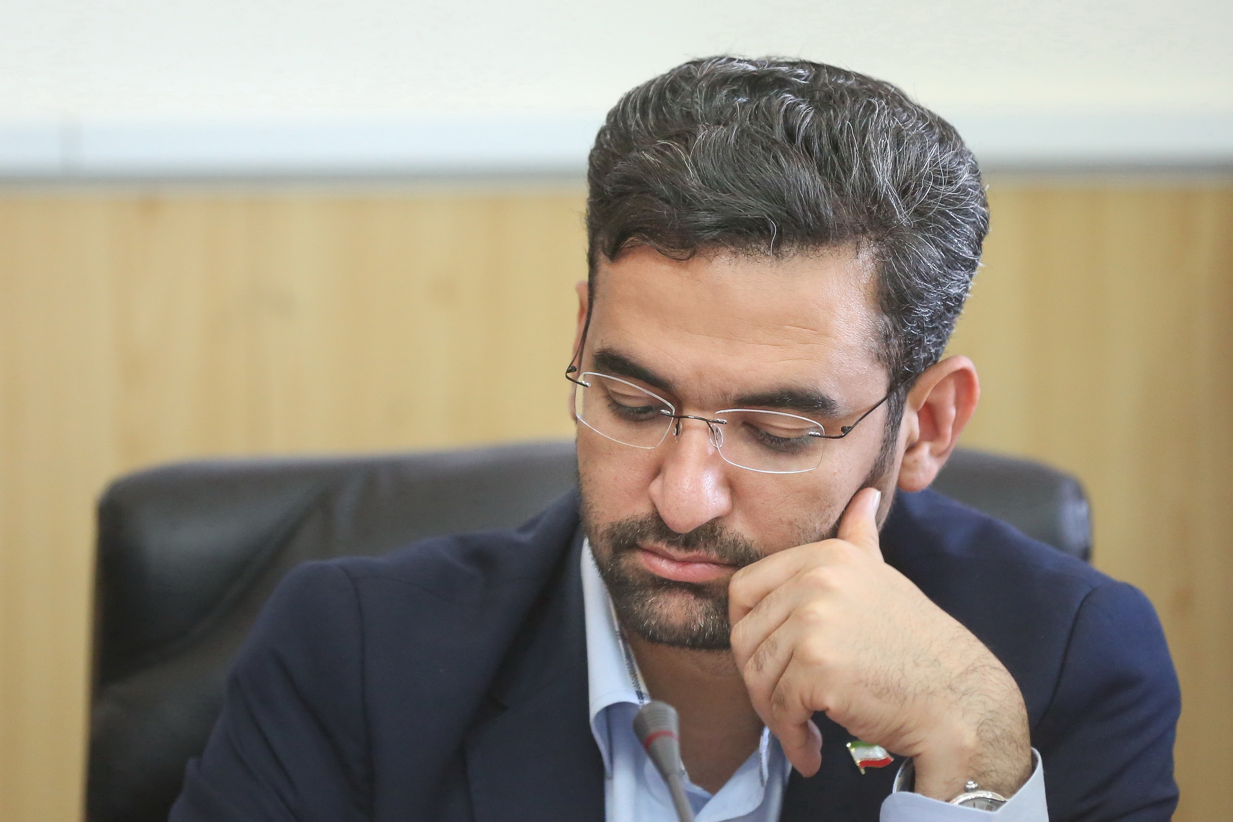 وزیر ارتباطات