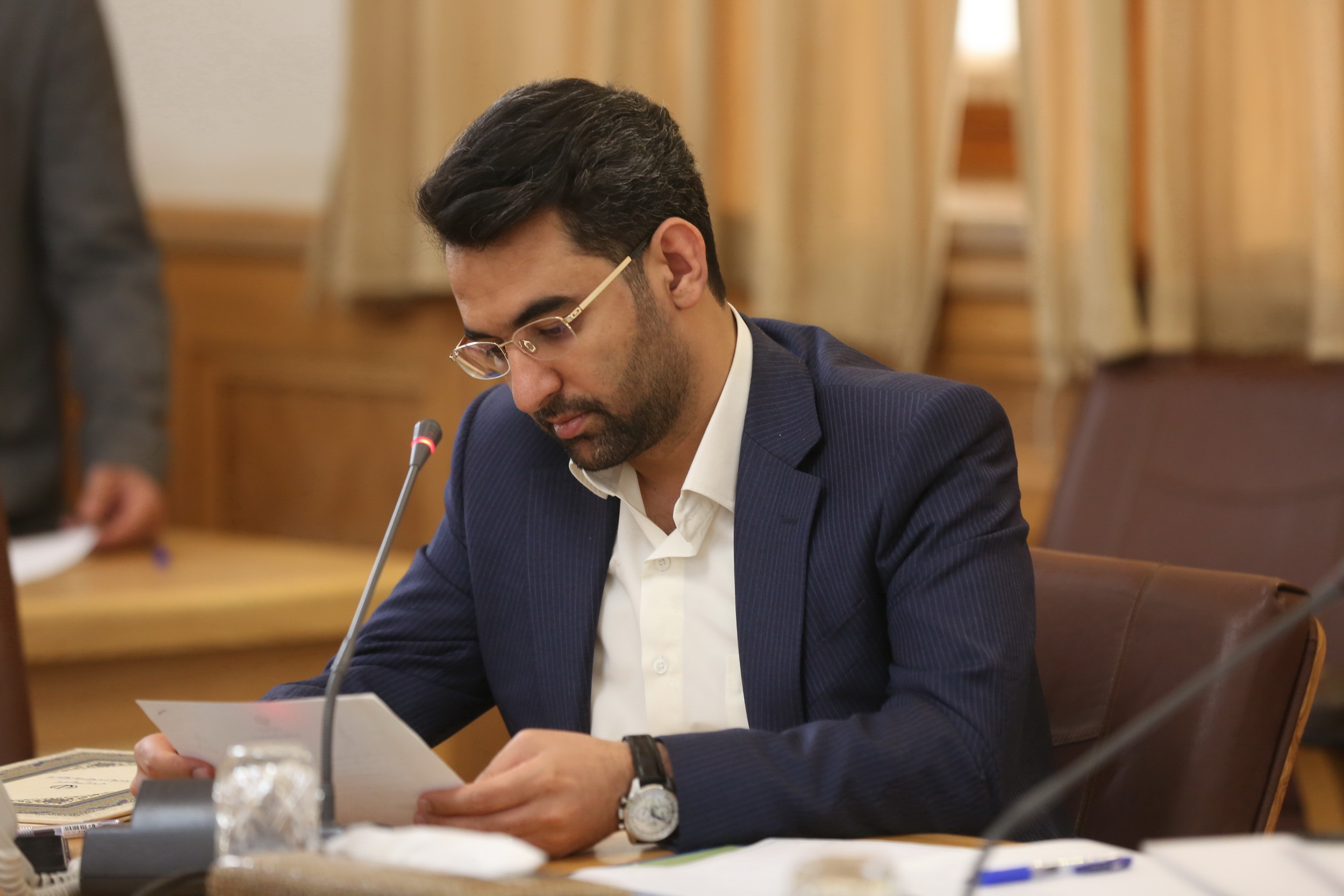 وزیر ارتباطات