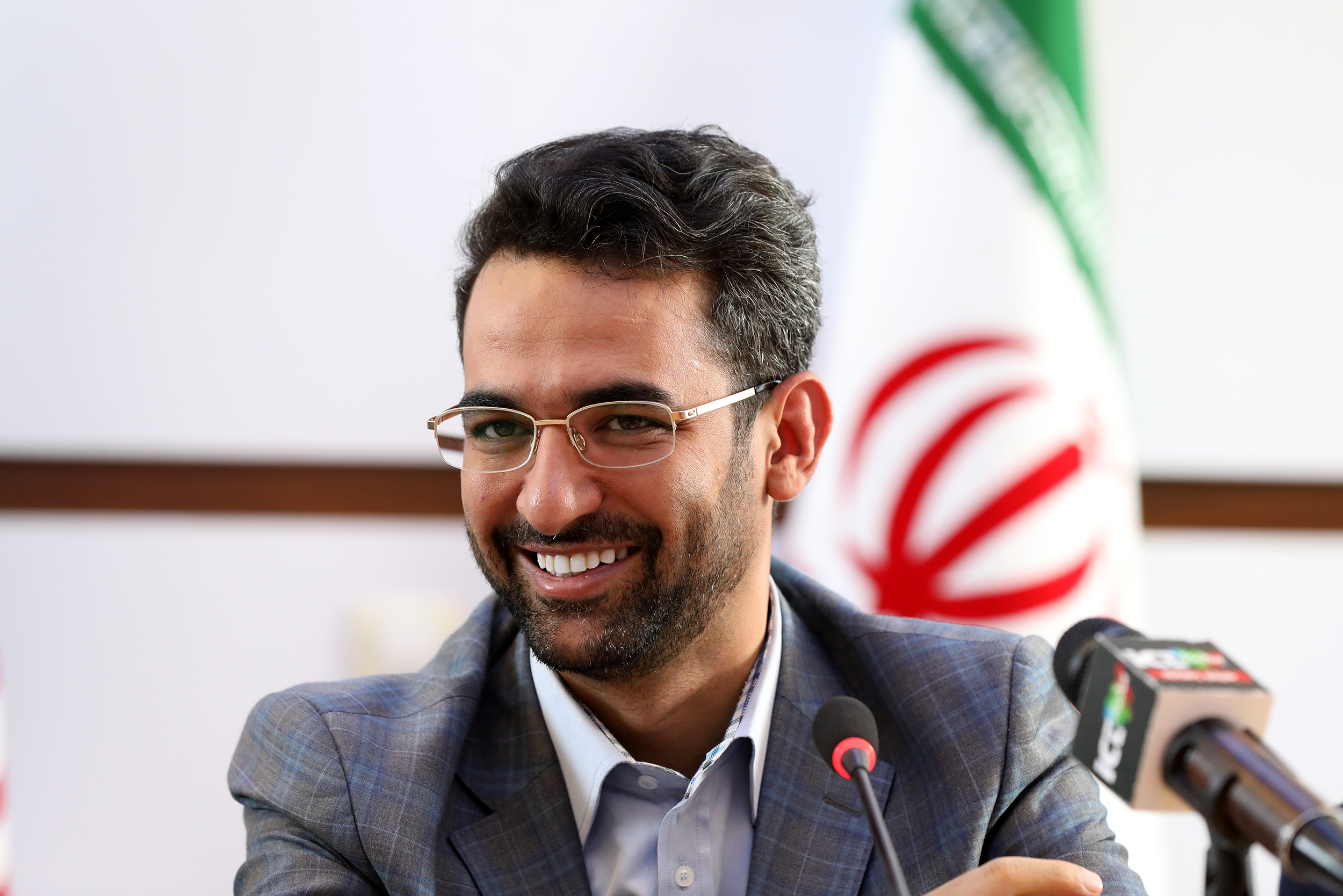وزیر ارتباطات
