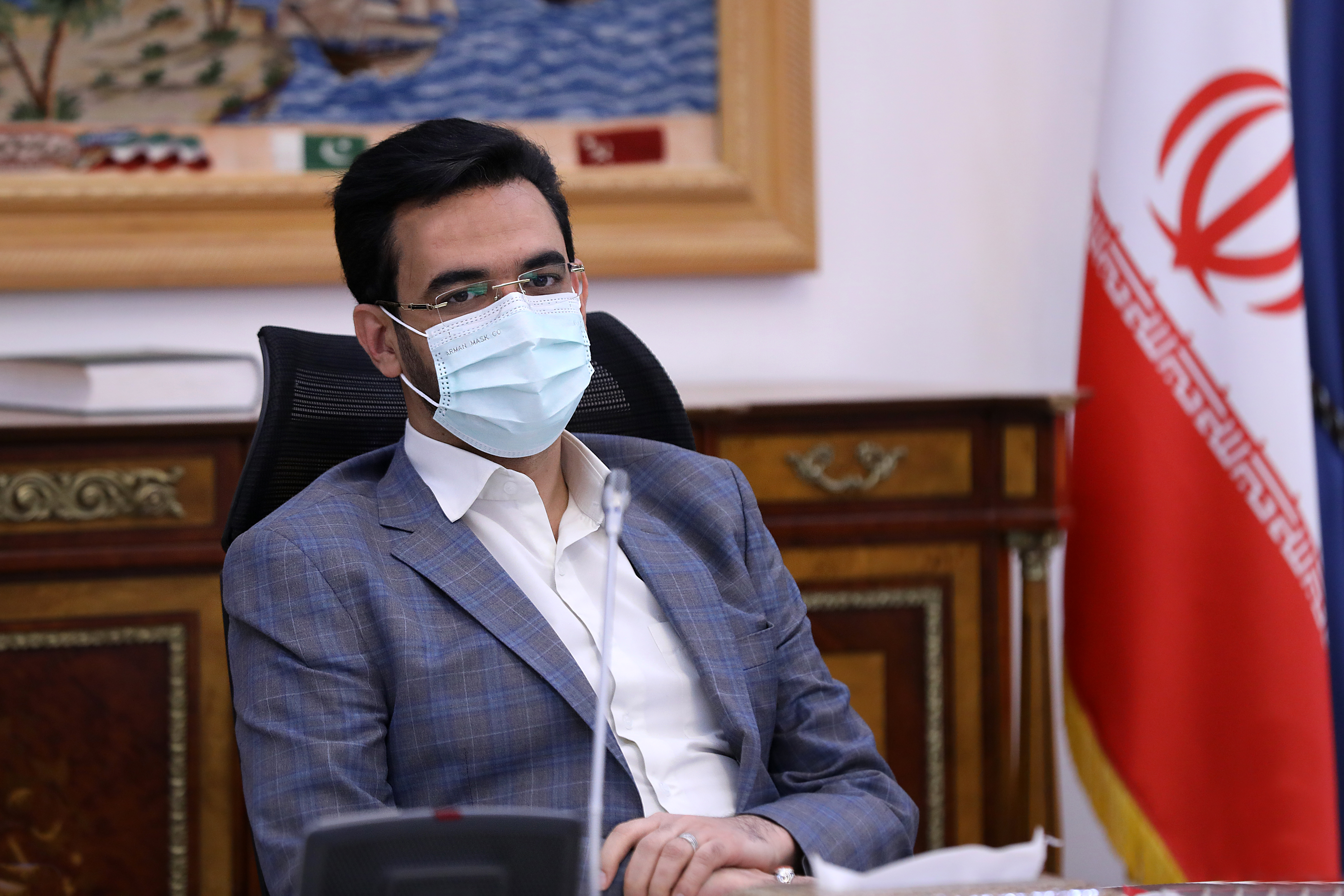 وزیر ارتباطات